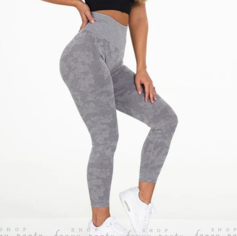 NVGTN Camo Seamless Leggings Gray NWT